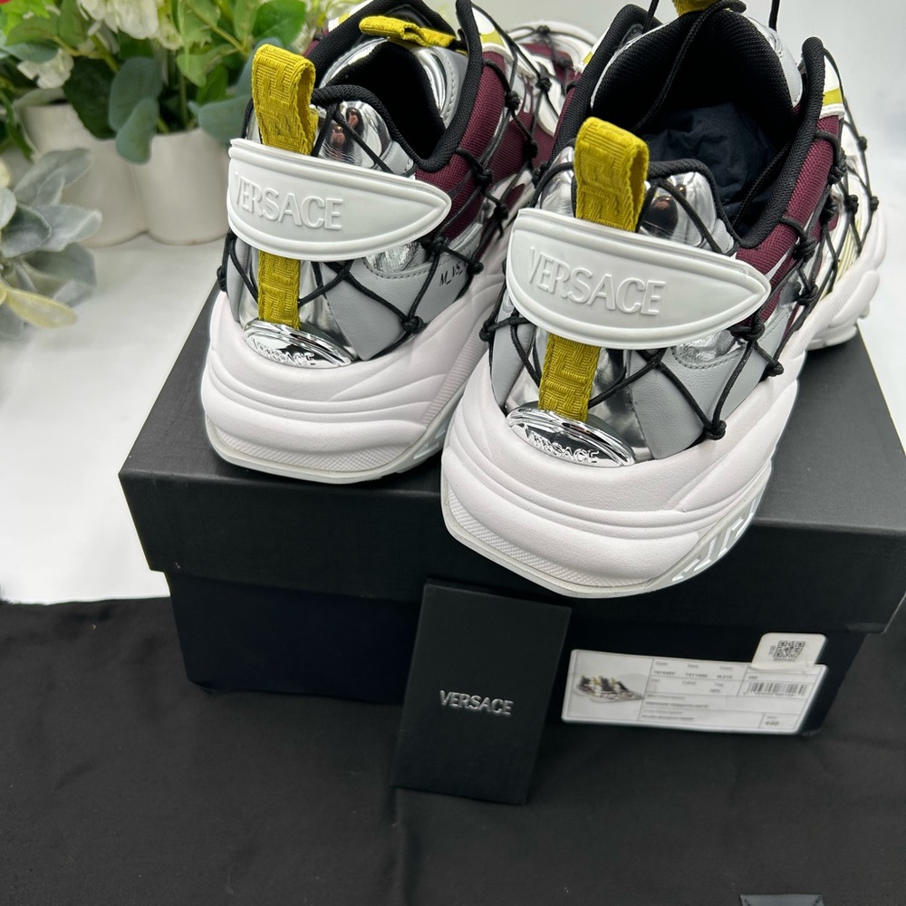 Men's Versace V3 net leather sneakers size 10 US made in Italy - Picture 10 of 12